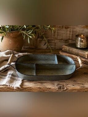 NEW Rustic Metal Bath Container with Wooden Handles